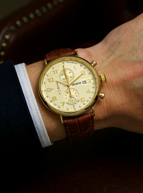 Férfi sárga aranyóra chronometer bőrszíjjal