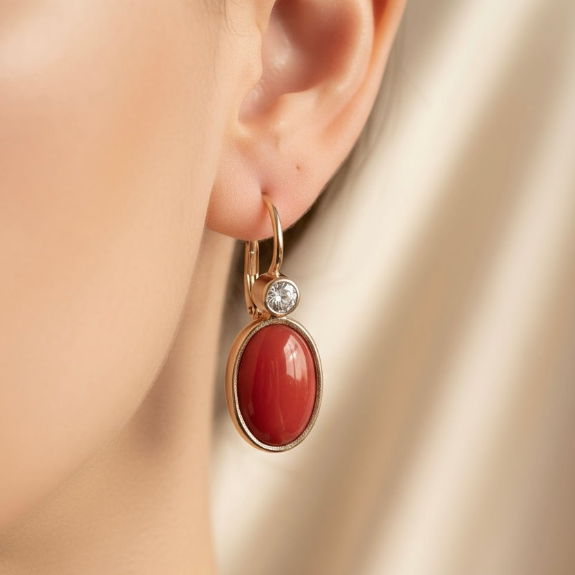 Klasszikus női fülbevaló korallal, brillel