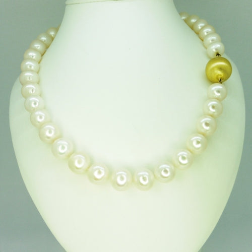 Klasszikus fehér nagyszemű gyöngysor - V-Pearl