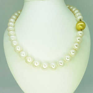 Klasszikus fehér nagyszemű gyöngysor - V-Pearl